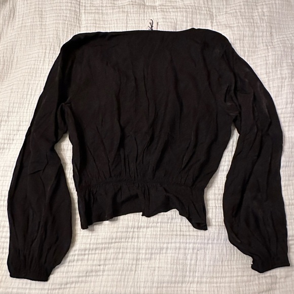 MinkPink Harper Twist Blouse - NWT - Size XL - Picture 6 of 11